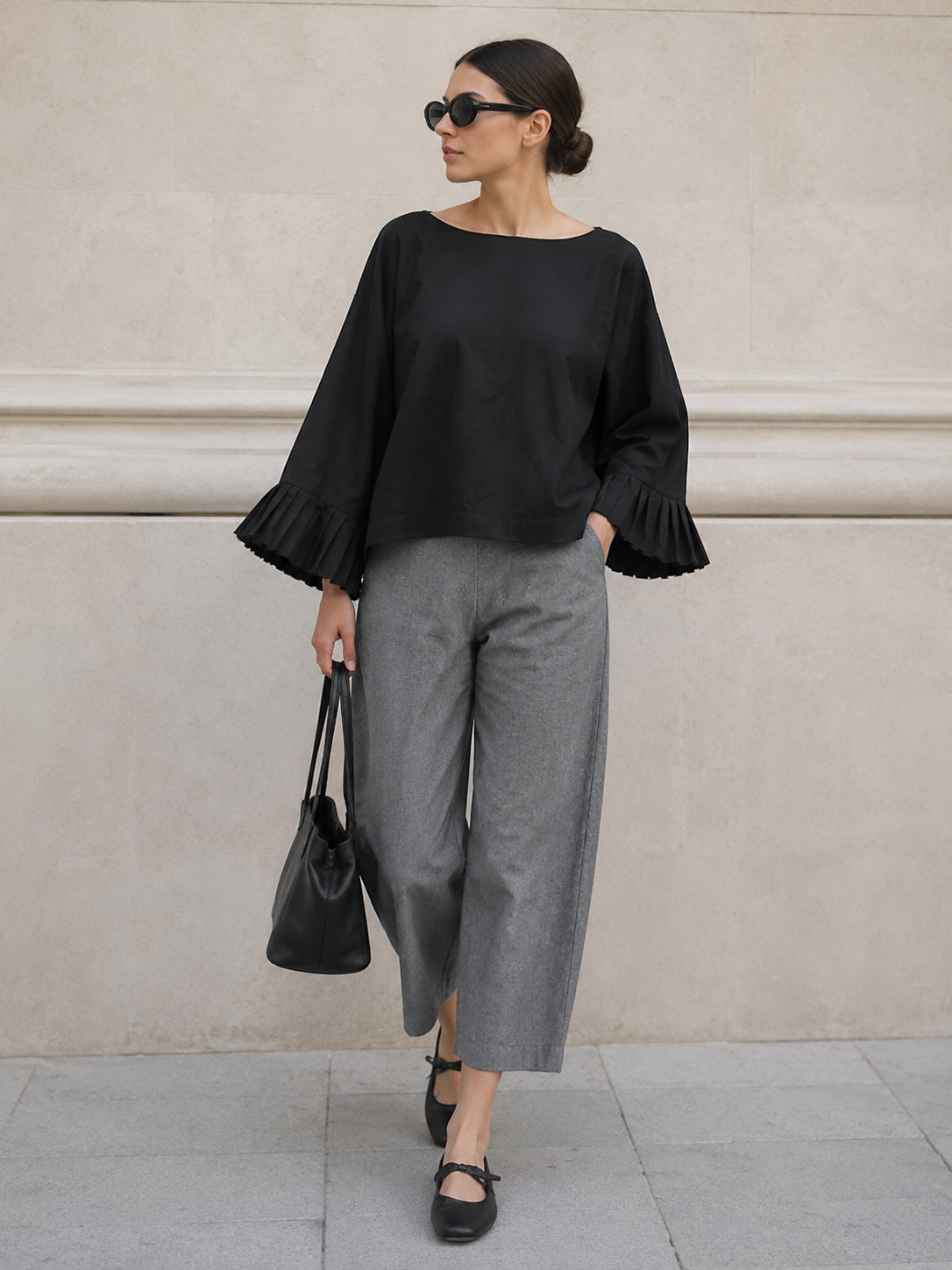 PLISSÉ BLACK T-SHIRT - Image 2