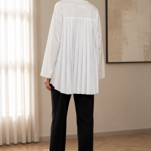 Alternative view of PLISSÉ BACK T-SHIRT – White - Long sleeve